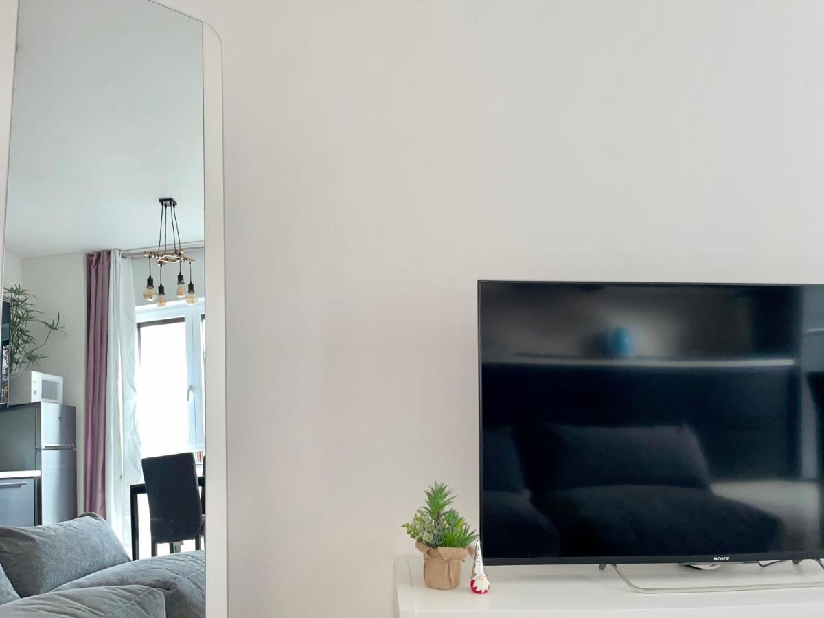 The White House, Modern Apartment In Center Milán Exteriér fotografie