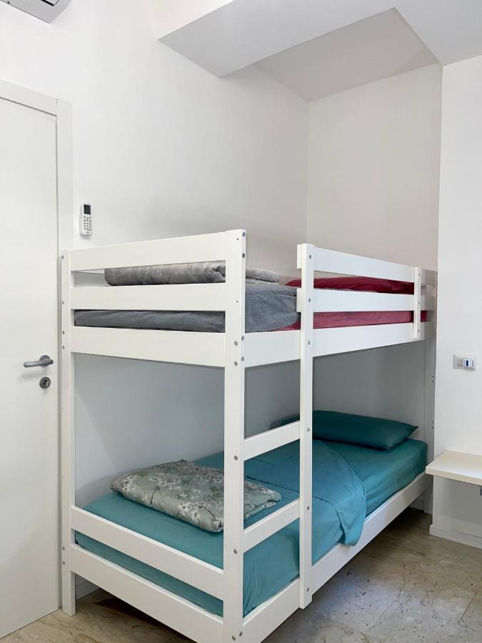 The White House, Modern Apartment In Center Milán Exteriér fotografie