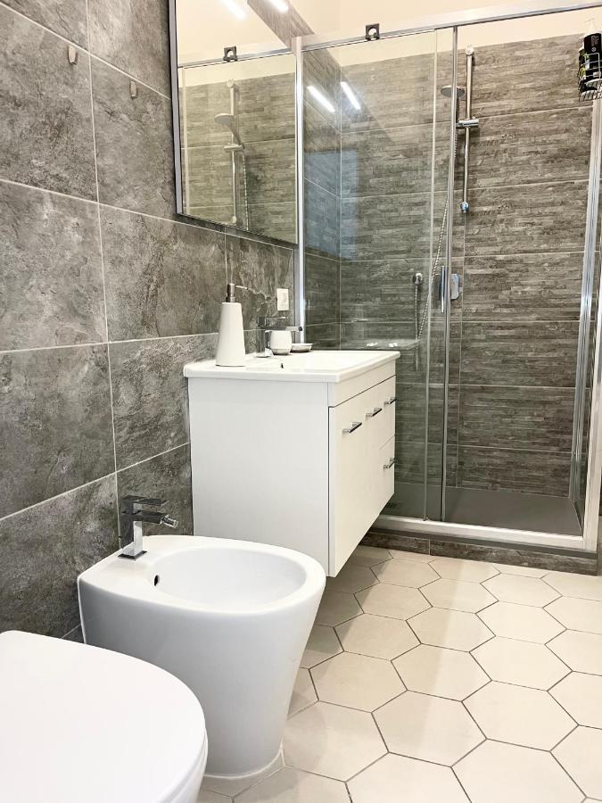 The White House, Modern Apartment In Center Milán Exteriér fotografie