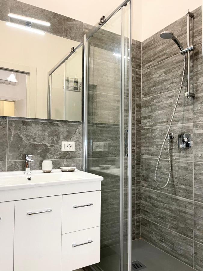 The White House, Modern Apartment In Center Milán Exteriér fotografie